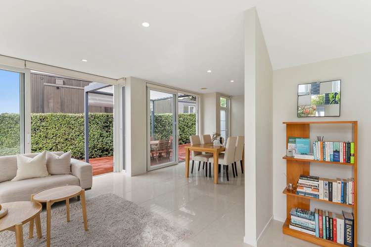 3 Godden Crescent Orakei_9