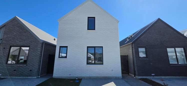 17/160 Mazengarb Road_0