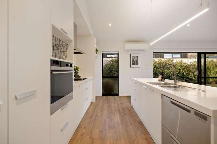 88 Jack Hanley Drive, Hanley's Farm Jacks Point_2