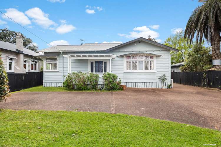 18 Richardson Road Mt Albert_11