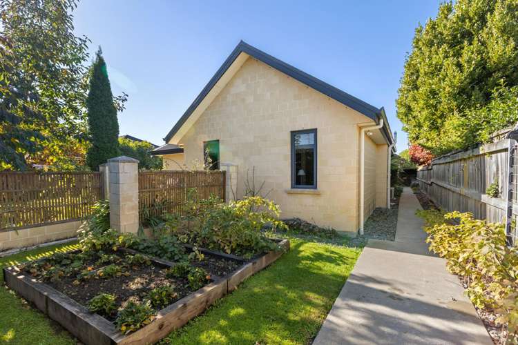 27 Magnolia Drive Springlands_18