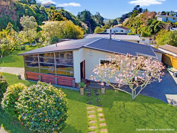 1 Silverbirch Grove Churton Park_1
