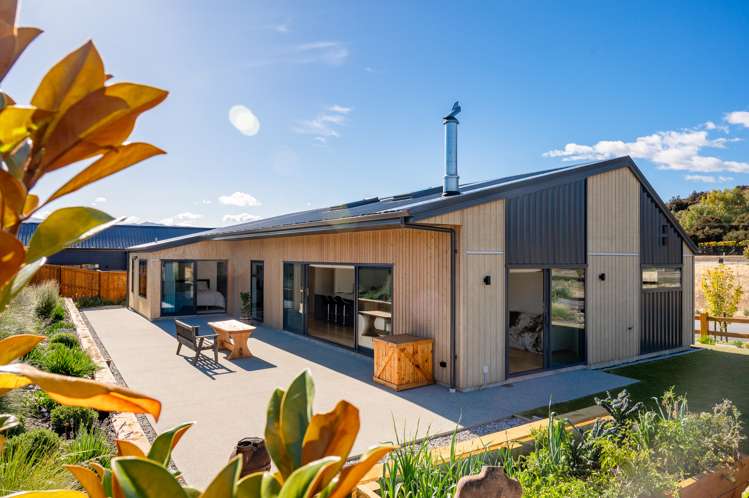 14 Pounamu Avenue Albert Town_16