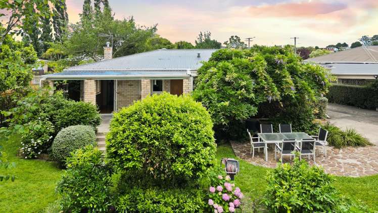 27 Greta Street Glenview_17