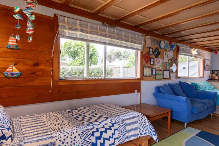 61 Akitio Esplanade Pongaroa_12