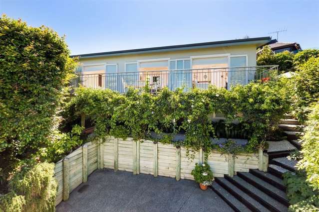 2/58 Beach Road Castor Bay_1