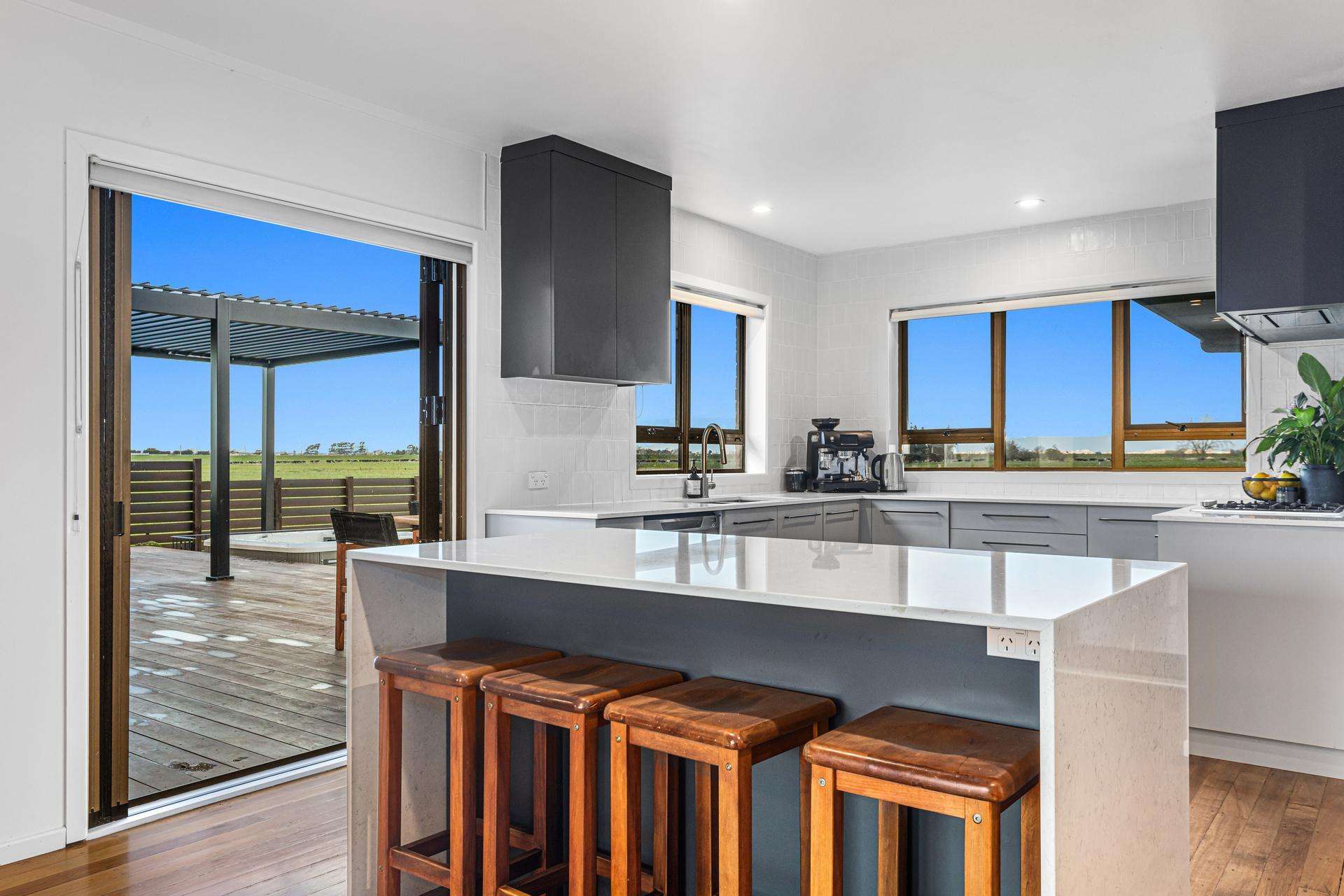 97 East Bank Road Thornton_0