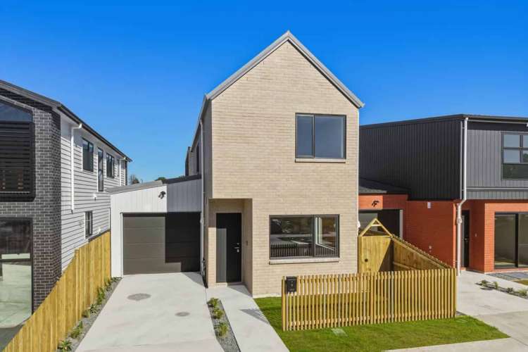 6 Stableford Crescent_0