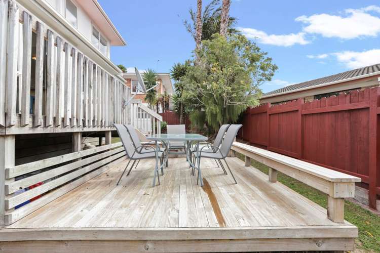 4265 Great North Road Glendene_41