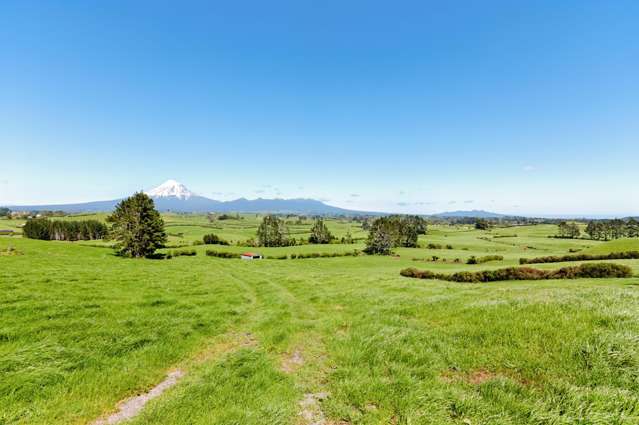 83ha Dairy Farm - Quality Farming - Handy Location