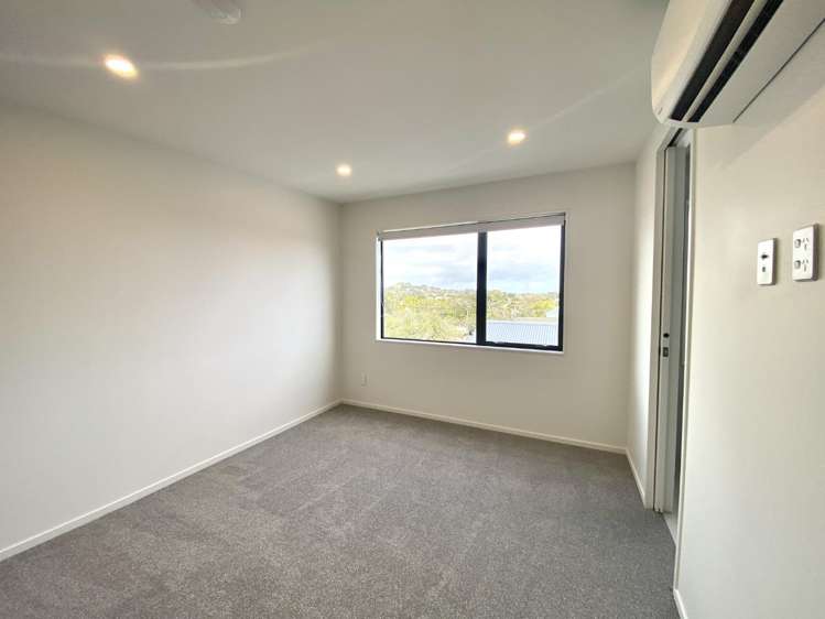12A Tenterden Ave 1728_7