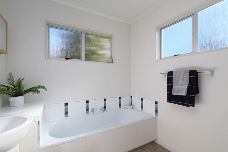 4 Malcolm Place Britannia Heights_18