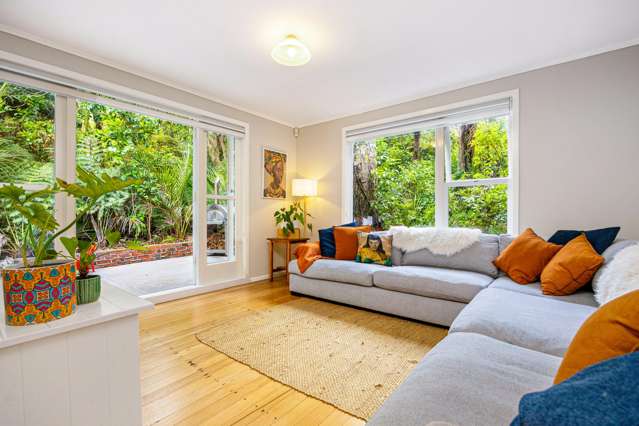 56 Waima Crescent Titirangi_1