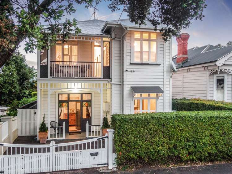 5 Oxford Terrace Devonport_0