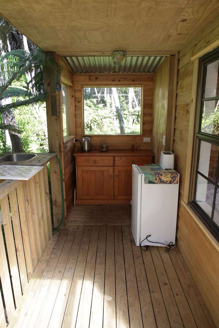 Devi Cabin/126 Lone Kauri Rd Karekare_8