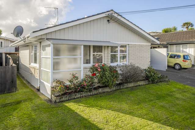 2/16 Duke Street Papakura_1