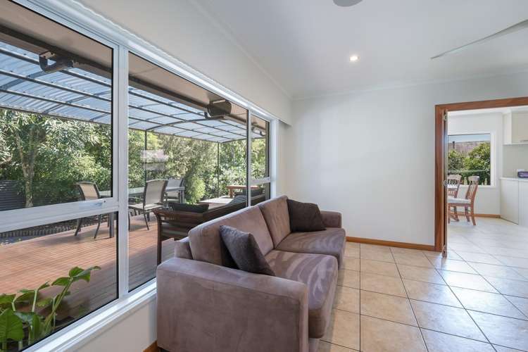 10 Neale Avenue Stoke_14