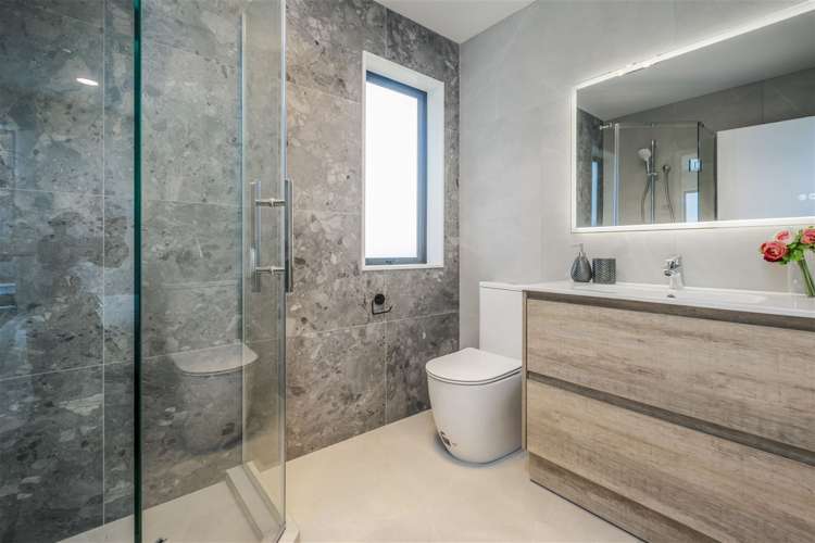 4 Bendridge Street Flat Bush_19