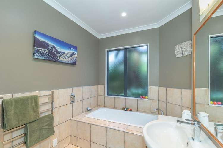 21 Redwood Grove Levin_11