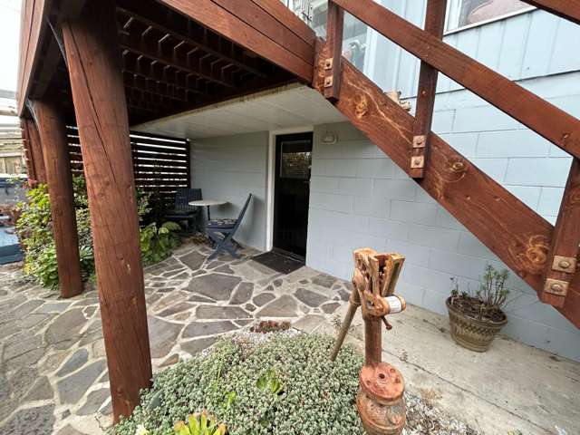 DIAMOND HARBOUR - ONE BEDROOM, HEATPUMP + INCLUDES POWER