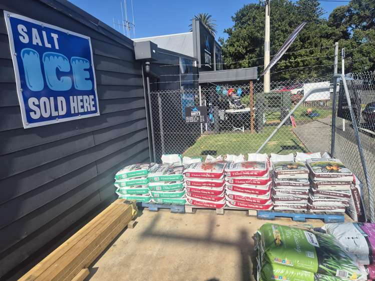 1 Wallis Street Raglan_9