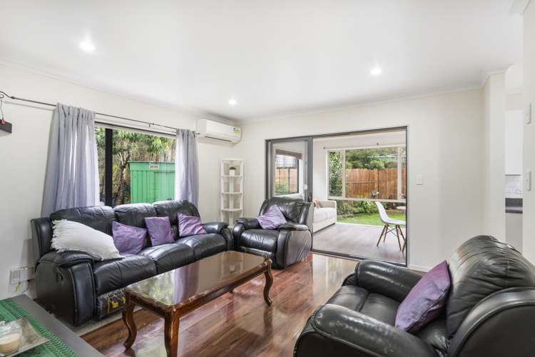 13 Pyramid Place Glen Eden_10