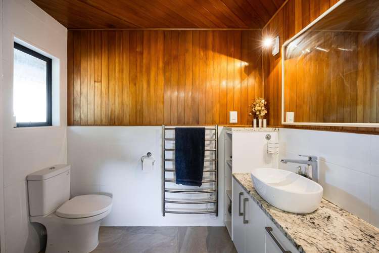 92 Estuary View Road Waiau Pa_14