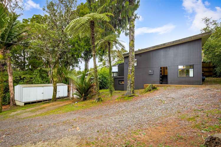 6 Tawari Road Henderson Valley_16