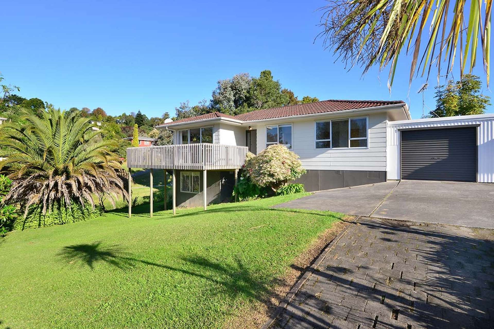 2/10 Scarlock Avenue Browns Bay_0