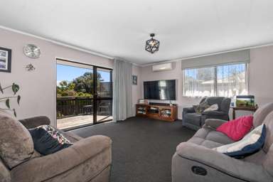 57 Welcome Bay Road_3