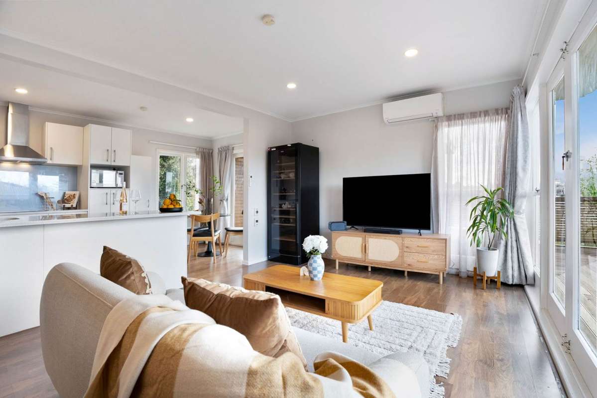1/227 Wairau Road_1