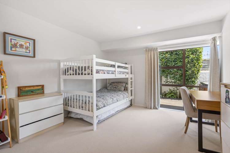 2 Esther Place Red Beach_20