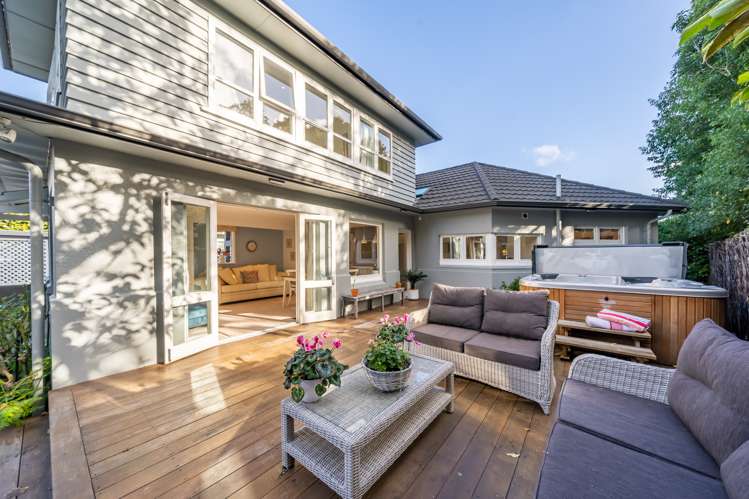 8 Military Road Boulcott_1