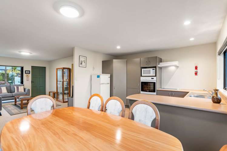 21/127 Boundary Road Blockhouse Bay_9
