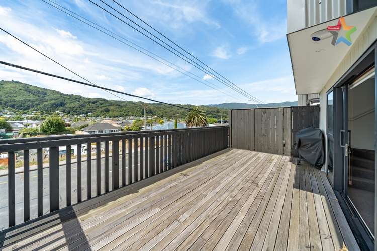 8 Main Road Wainuiomata_19