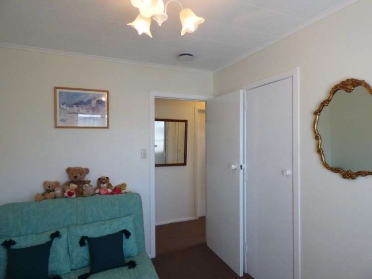 4 Glamorgan Avenue Tamatea_16