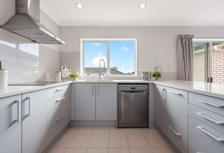 12 Ridgefield Lane East Tamaki Heights_9