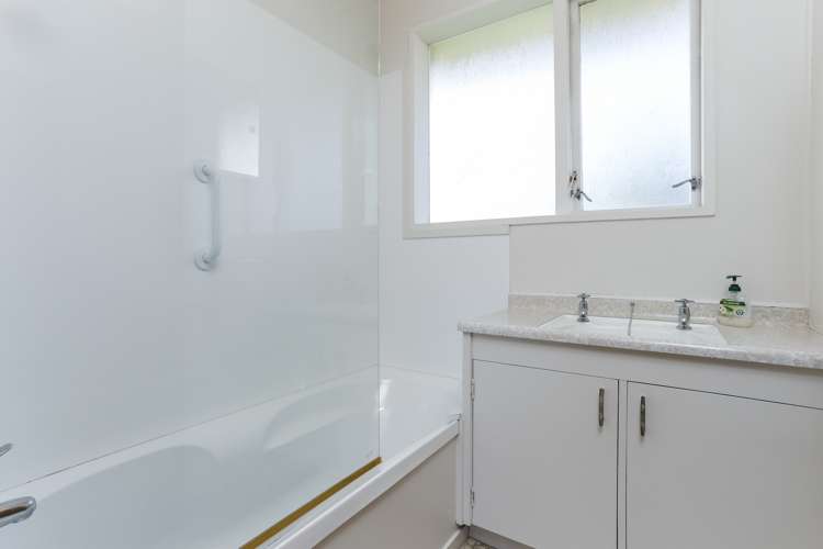 3/97 Golf Road New Lynn_10