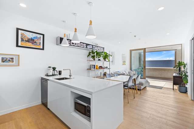 303/88 Te Oneroa Way Long Bay_2