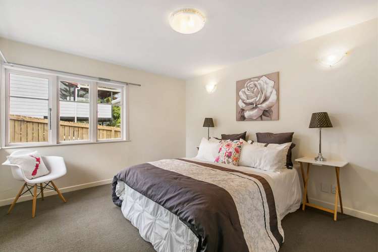 243a Glengarry Road Glen Eden_17