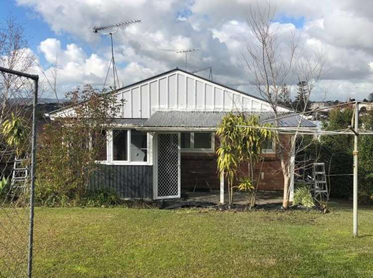 2/34A Parkhill Road_0