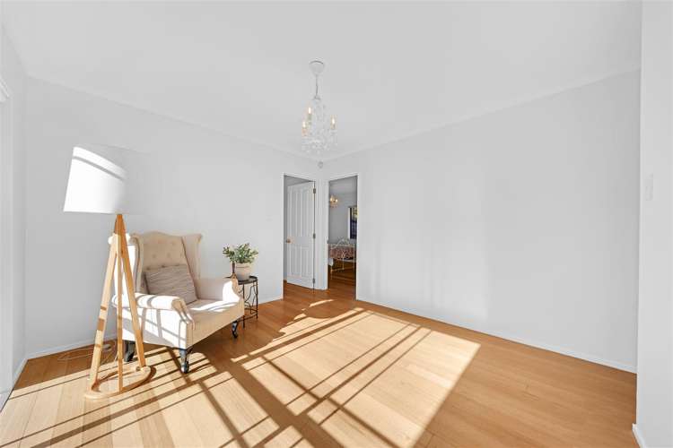 14 Watersfield Place Flat Bush_15