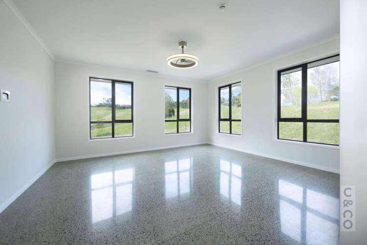 524 Ridge Road Riverhead_15