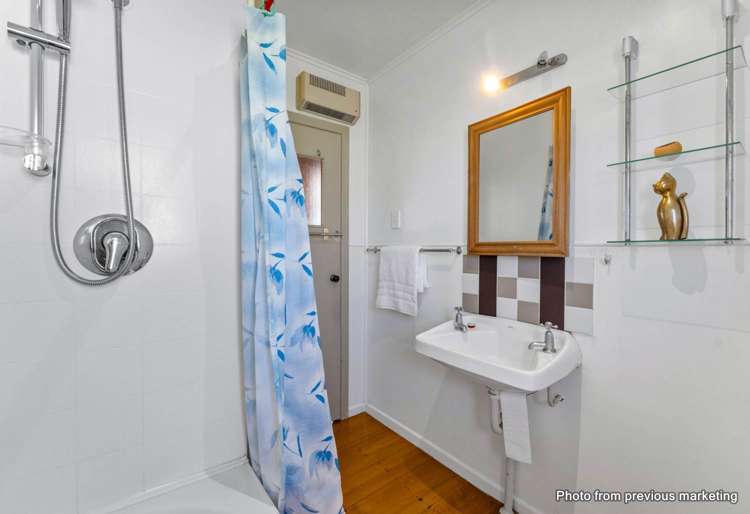 4 Duncan Avenue Te Atatu South_11