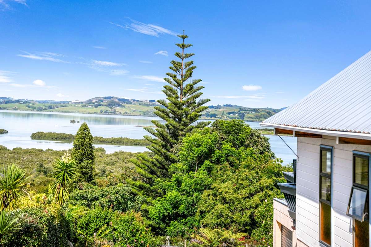 72 West View Crescent | Onerahi | Whangārei | Houses for Sale - OneRoof