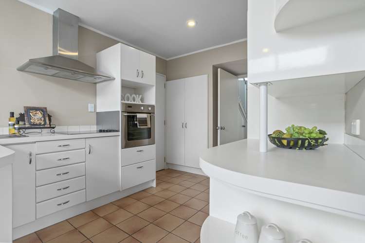 2/3 Hostel Access Road Eastern Beach_21