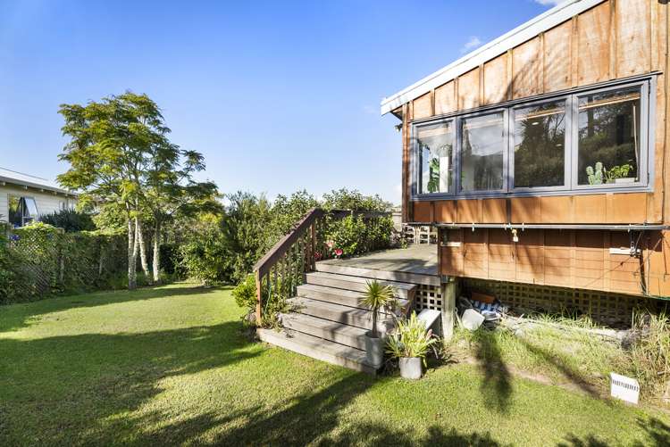 51 Swann Beach Road Stanmore Bay_15