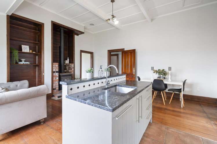 66 Bridge Street Bulls_4