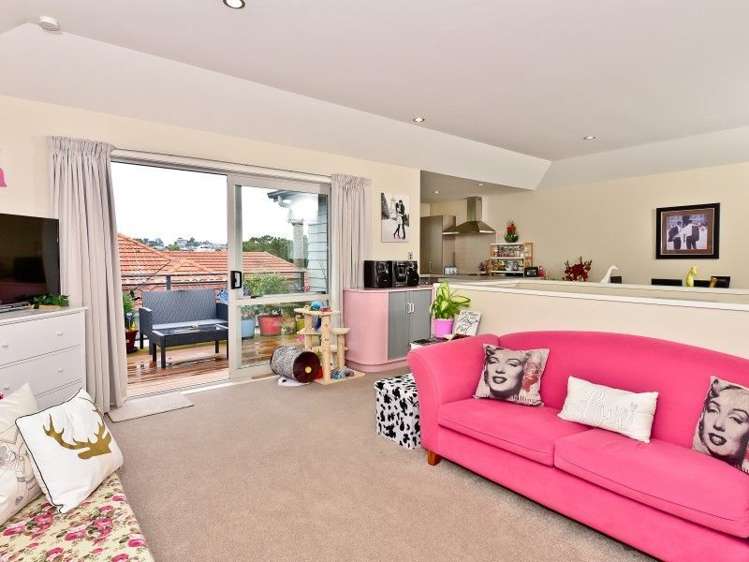 2/9 Wellington Street Hamilton East_25