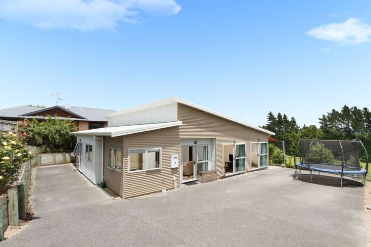 4 Atkins Way Ohauiti_0